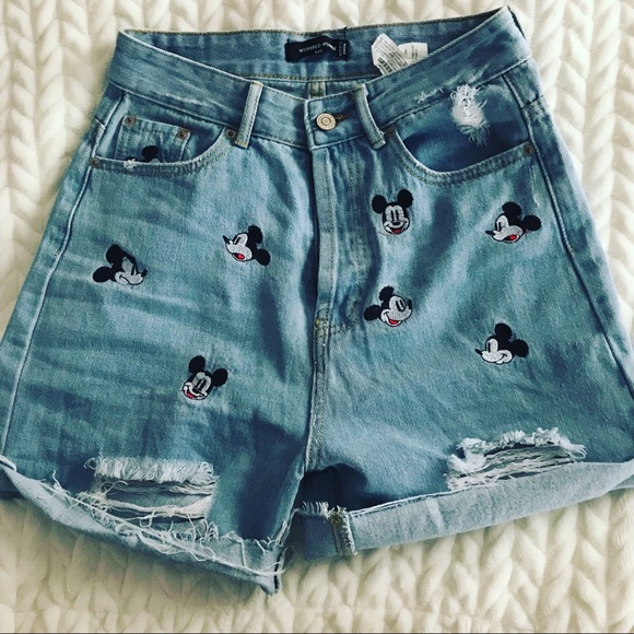 mickey mouse jean shorts zara